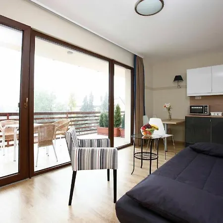 Fuerjes Apartmanhaz Aparthotel