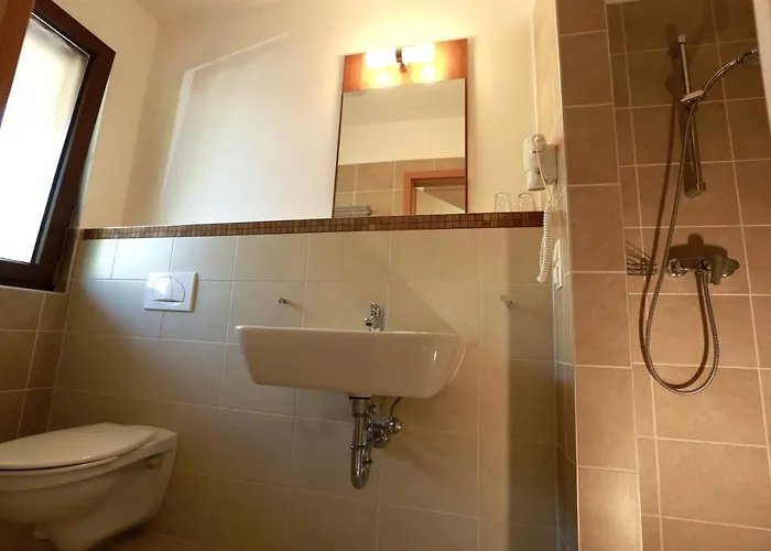 Ξενοδοχείο με διαμερίσματα Fuerjes Apartmanhaz 4*