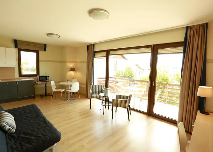 Fuerjes Apartmanhaz Ξενοδοχείο με διαμερίσματα Balatonfüred