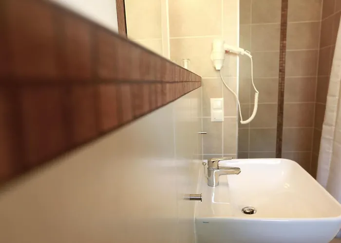 Fuerjes Apartmanhaz Ξενοδοχείο με διαμερίσματα
